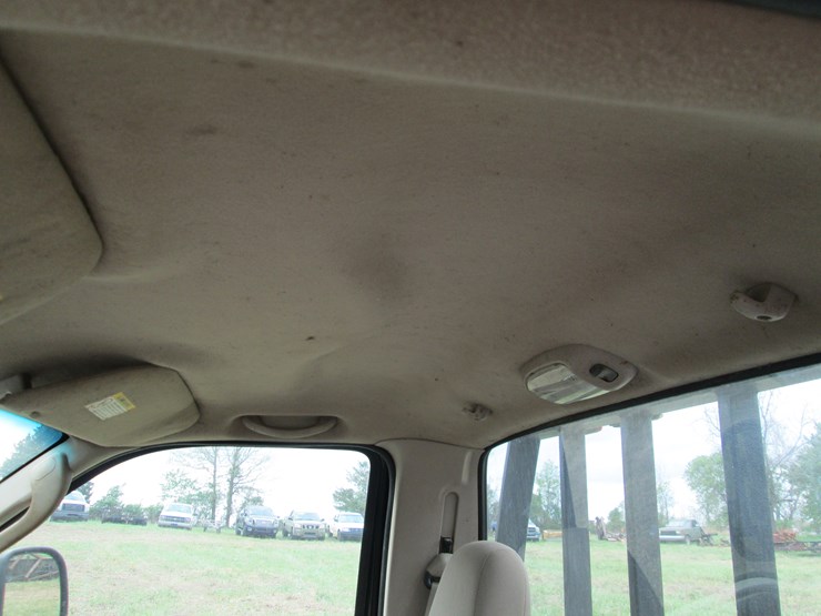 2004-ford-f450-image-22