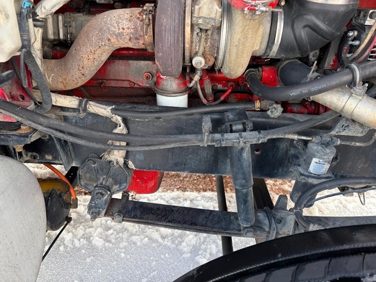 international-9900i-image-52