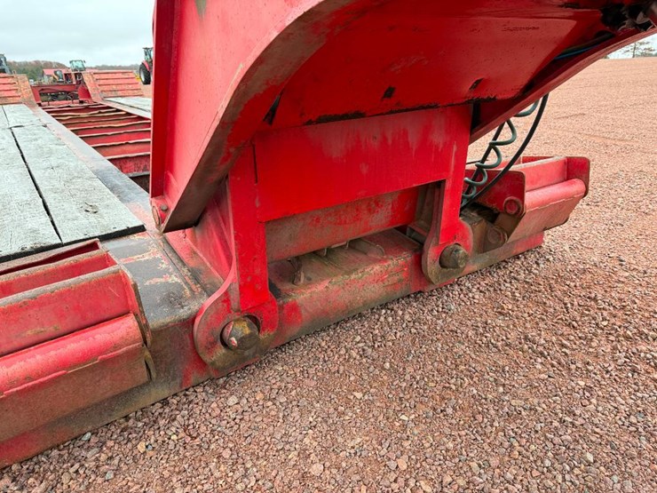 #8-•-lot-8-image-32