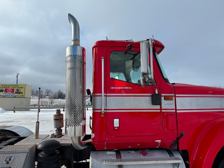 international-9900i-image-25