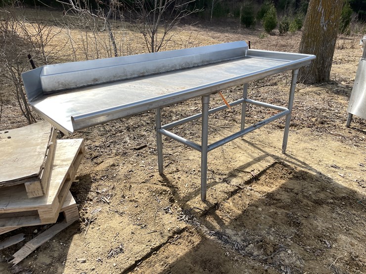 #3972-•-stainless-steel-prep-table-image-3