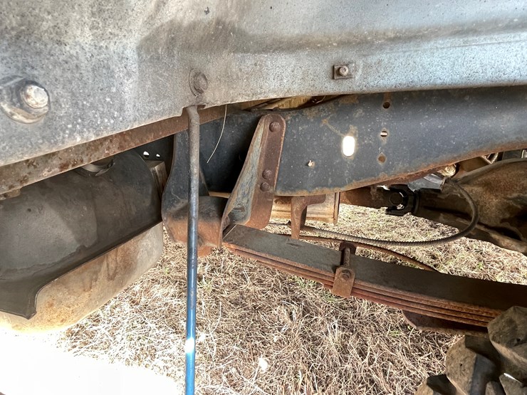 #192-•-1984-2-x-4-chevy-silverado-(has-wi-title)-image-23