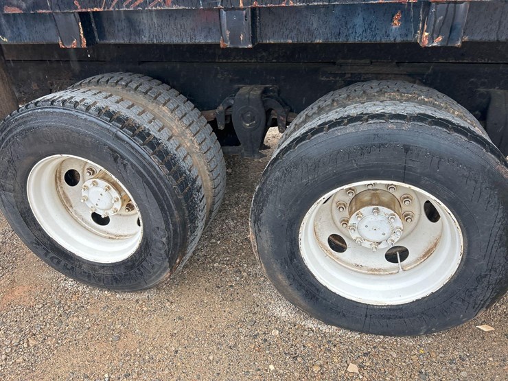 2007-kenworth-t300-image-42