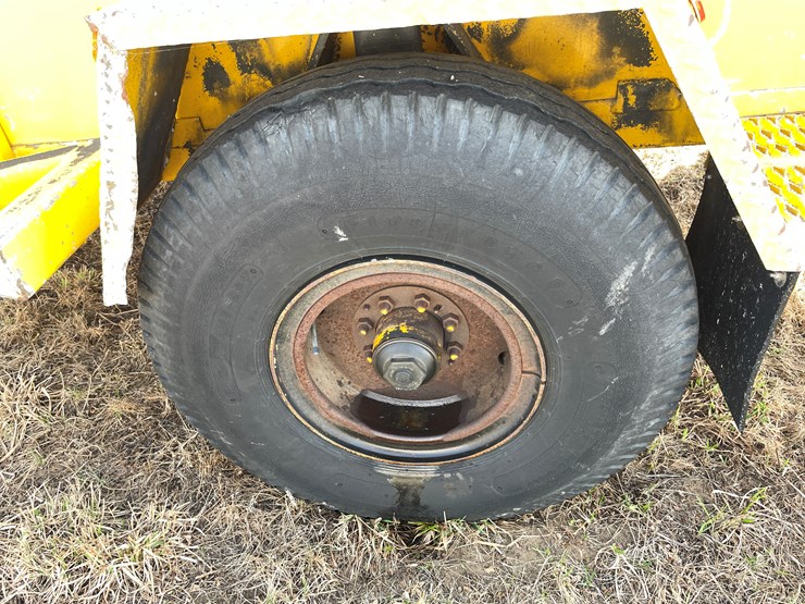 #203-•-sauber-single-axle-utility-trailer-(no-title)-image-22