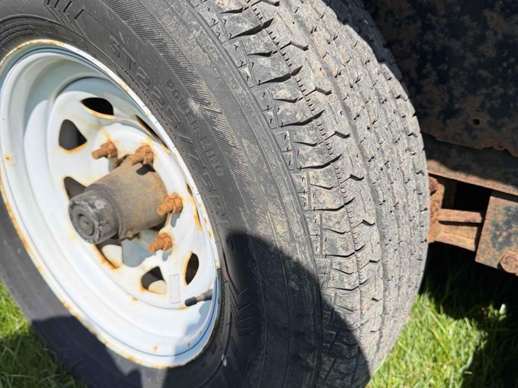 2012-premier-24’-tandem-axle-trailer-image-7