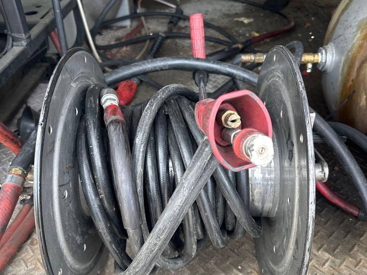 2015-ford-transit-image-14