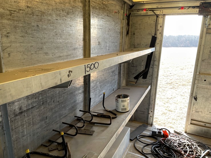 #164-•-2005-freightliner-box-truck-(has-wi-title)-image-26