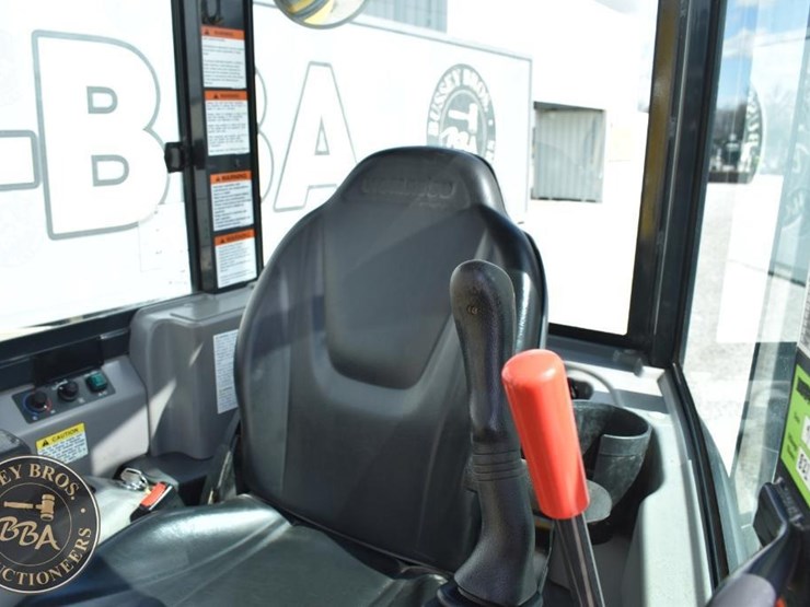 2023-komatsu-pc55mr-5-image-54