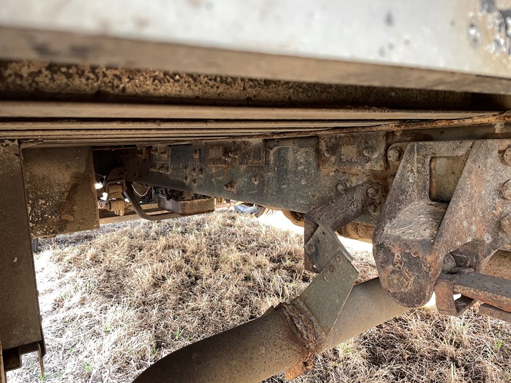 #164-•-2005-freightliner-box-truck-(has-wi-title)-image-31