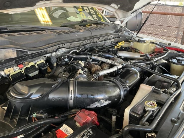 2017-ford-f550-image-12