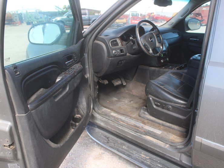 2012-gmc-yukon-image-31