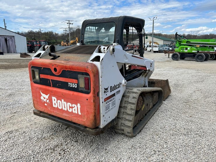 bobcat-t550-image-4