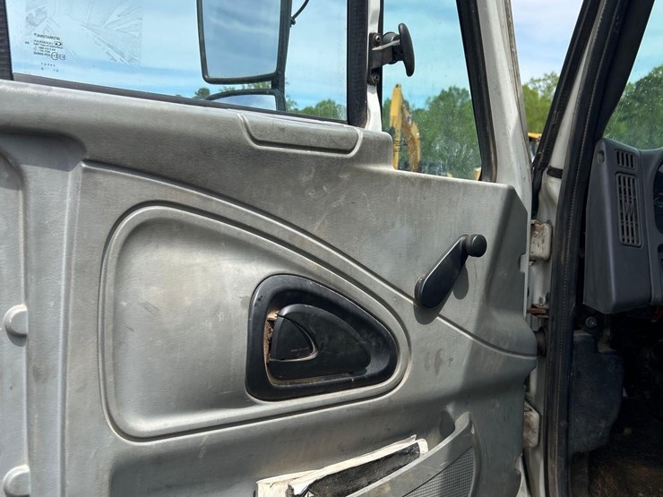 2005-international-4300-image-28