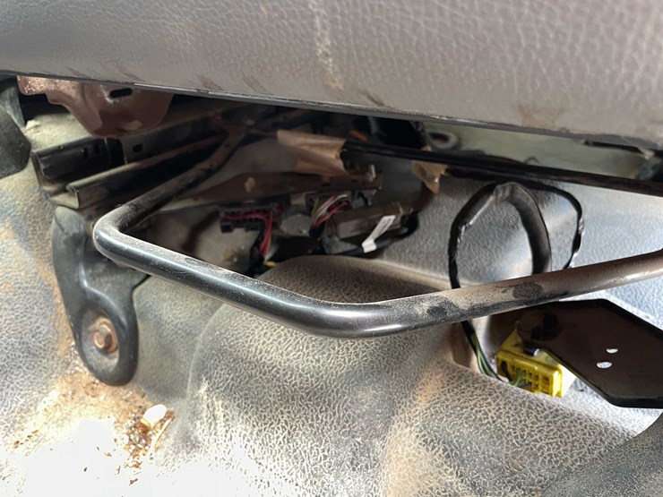 2016-dodge-2500-image-77