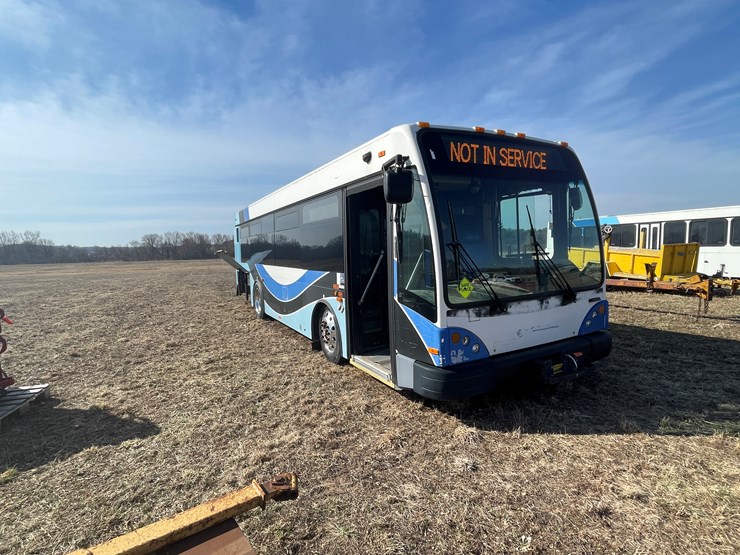 #166-•-2007-gillig-passenger-bus-(has-wi-title)-image-2