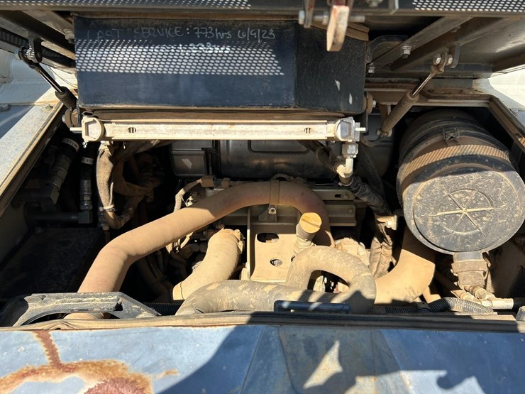 2020-takeuchi-tl12r2-image-15