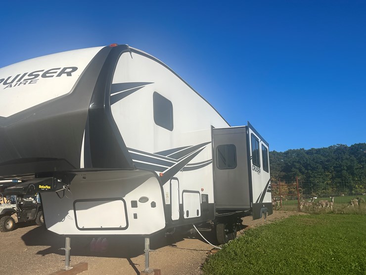 #200-•-2019-cruiser-aire-30bh-fifth-wheel-trailer-(prairie-farm)-(wi-title-in-delay)-image-3