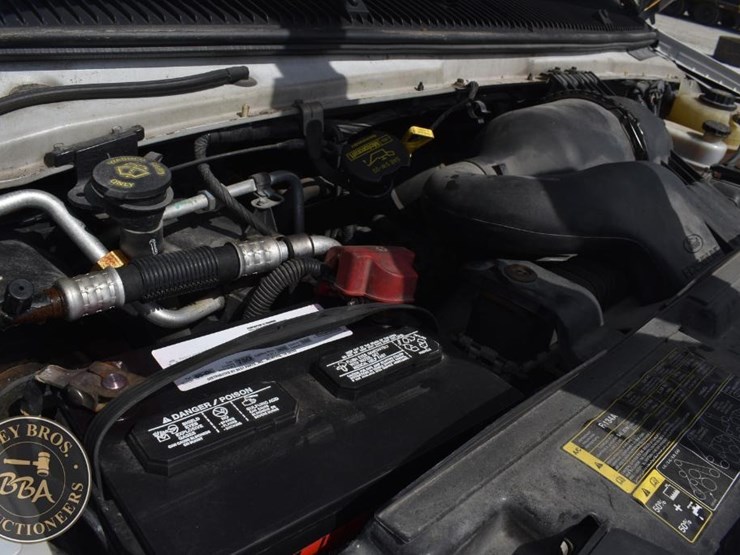 2014-ford-e250-image-26