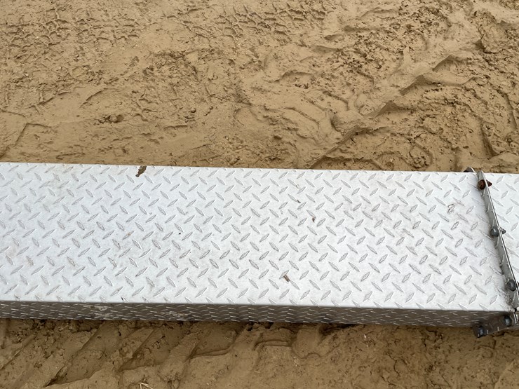 #3925-•-aluminum-truck-box-image-8