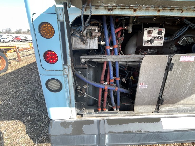 #166-•-2007-gillig-passenger-bus-(has-wi-title)-image-15