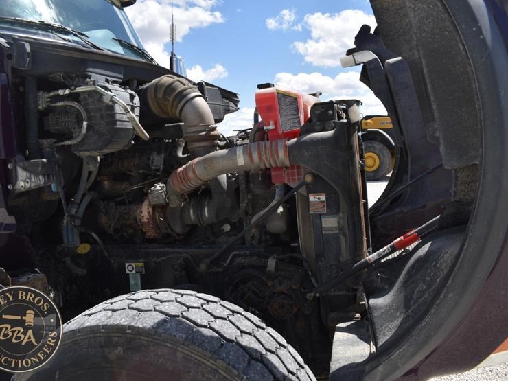 2019-kenworth-t880-image-29