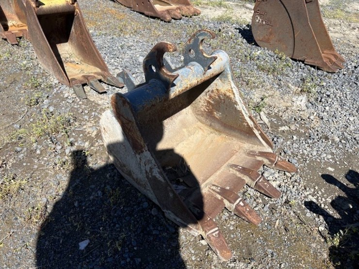 john-deere-24-image-2