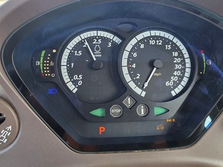 2021-john-deere-6230r-image-75