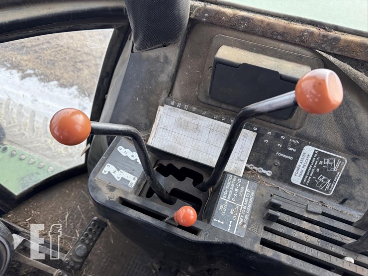 john-deere-4040-image-37