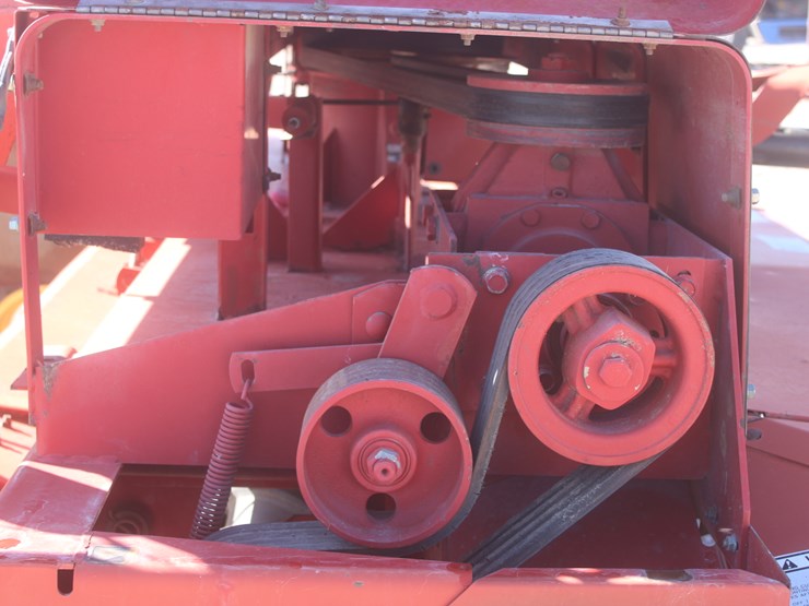 new-holland-1431-image-18