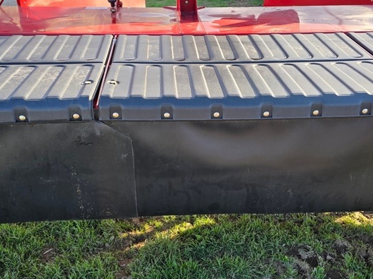 2023-case-ih-dc135-image-13