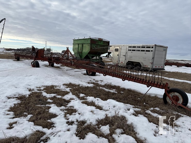 rowse-42ft.-dump-rake-268-image-2