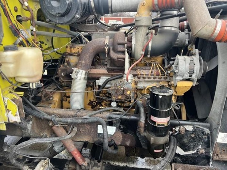 1999-peterbilt-378-image-12