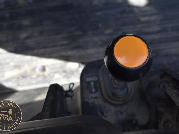 2023-kubota-rtv-x1120-image-16