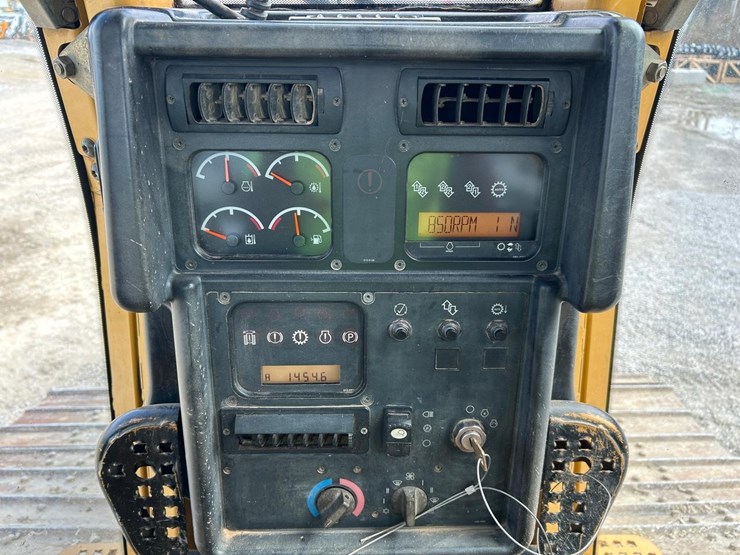 caterpillar-d5-image-23