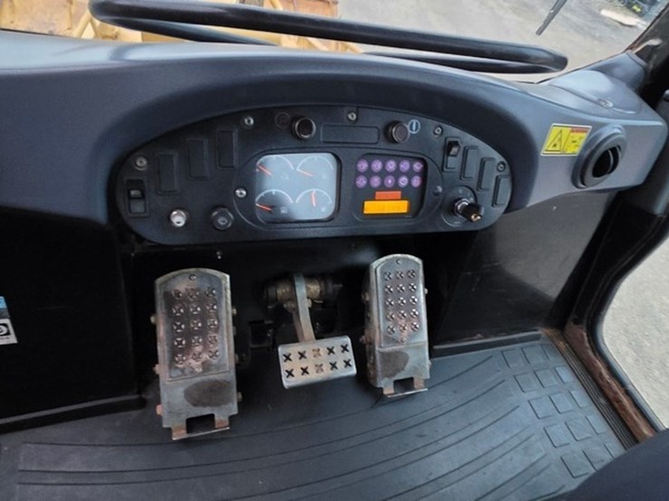 2006-caterpillar-963c-image-86