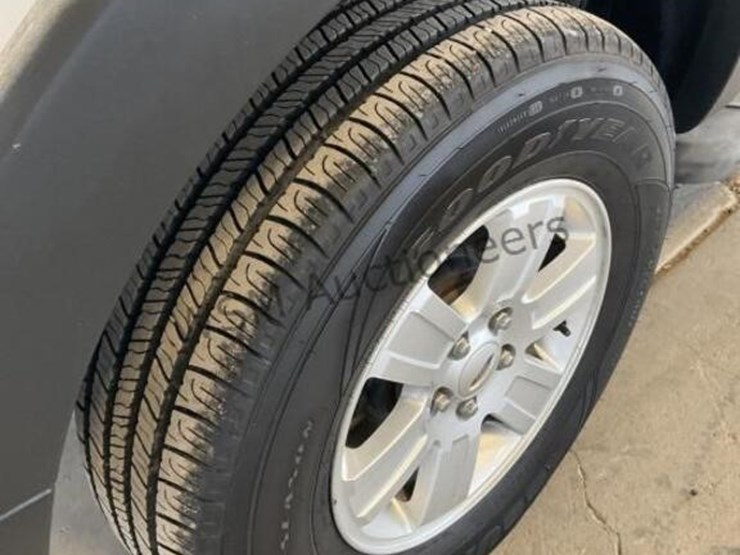 2007-ford-explorer-xlt-image-8