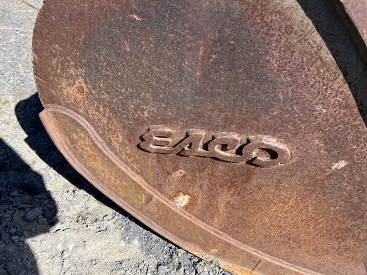 esco-44"-dig-bucket-image-5
