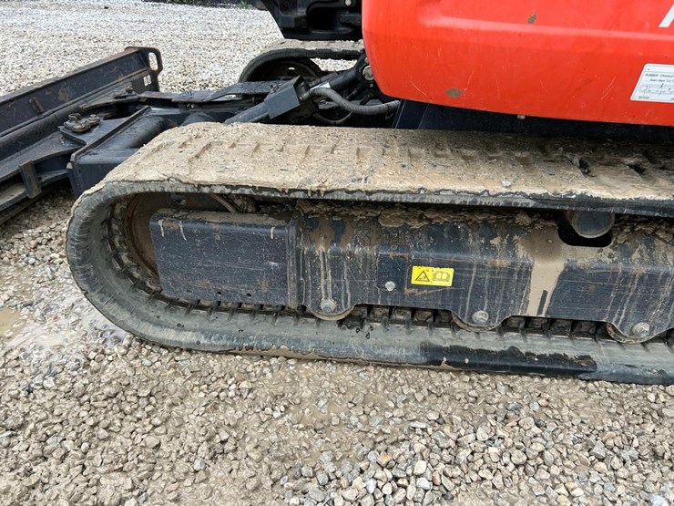 2016-kubota-kx040-4-image-16
