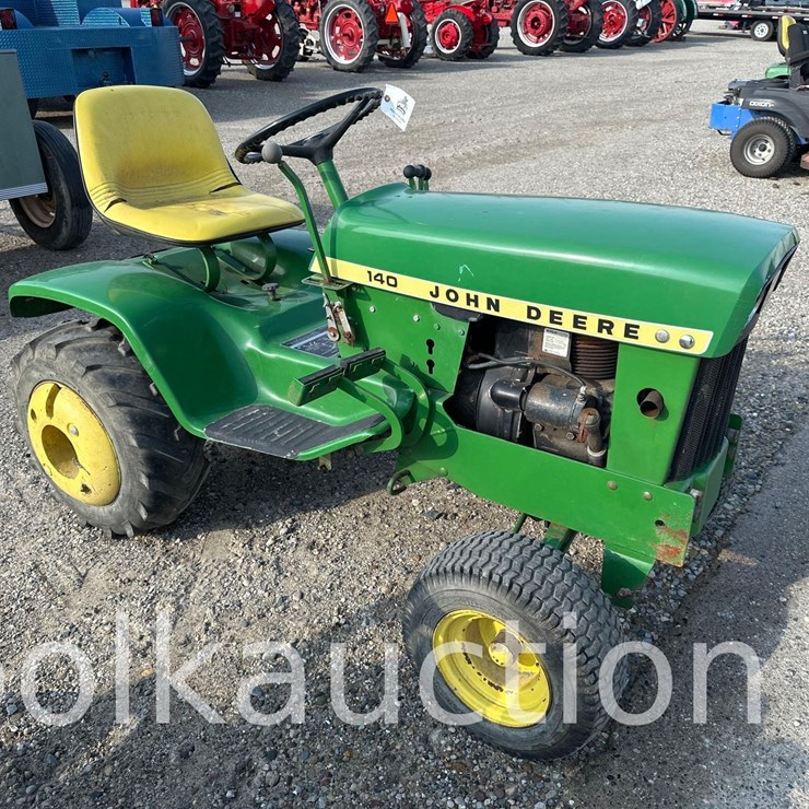 JOHN DEERE 140