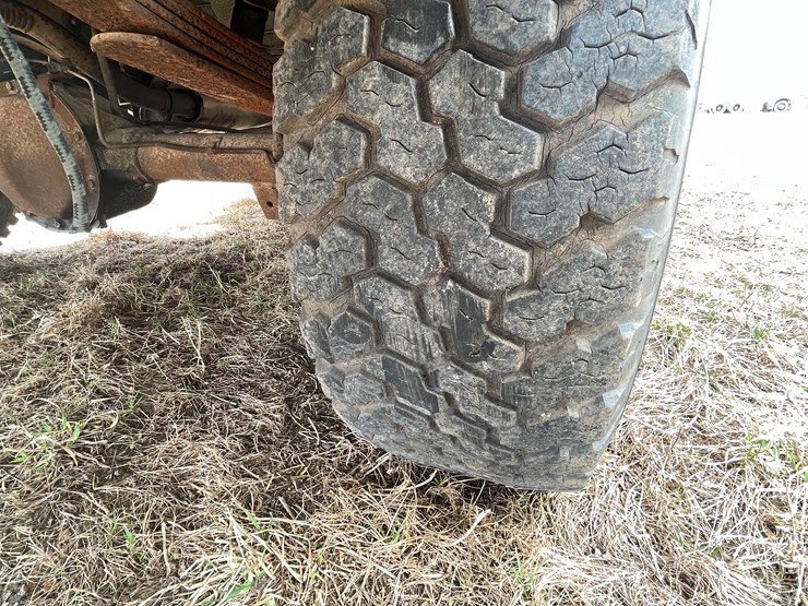 #192-•-1984-2-x-4-chevy-silverado-(has-wi-title)-image-47