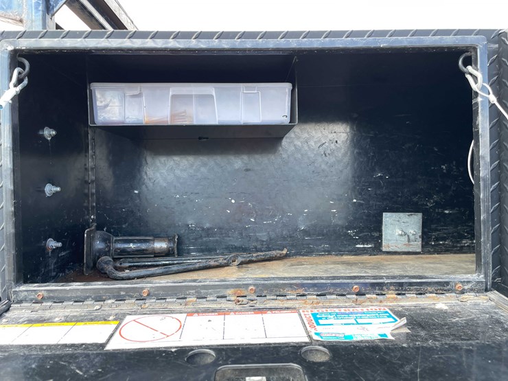 2016-dodge-2500-image-68