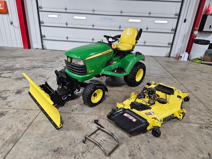 john-deere-x720-image-9