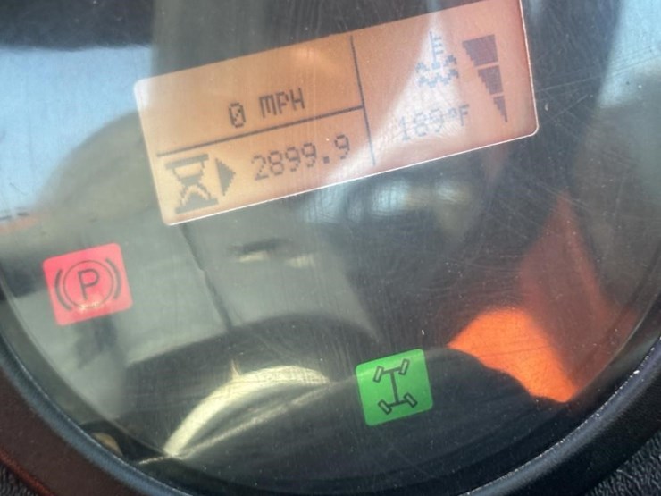 2017-jlg-g5-18a-image-48