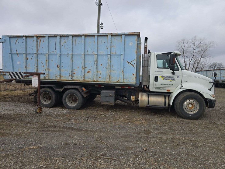 2006-international-8600-image-2