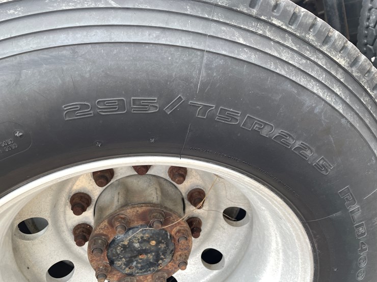 2008-peterbilt-386-image-29