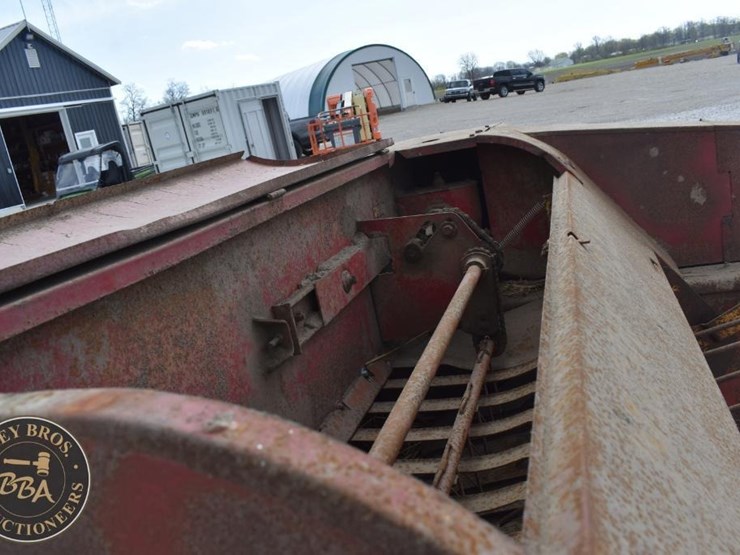 new-holland-78-image-17