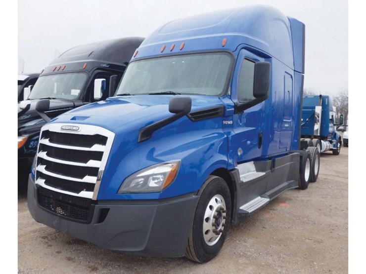 2021-freightliner-cascadia-126-image-1