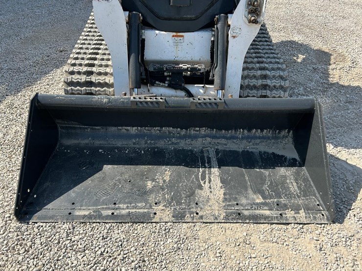 2022-bobcat-t770-image-9