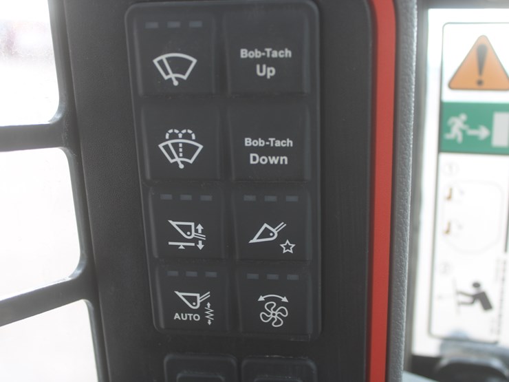 2024-bobcat-t66-image-56