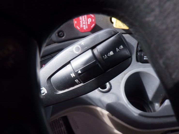 2018-freightliner-cascadia-125-image-17